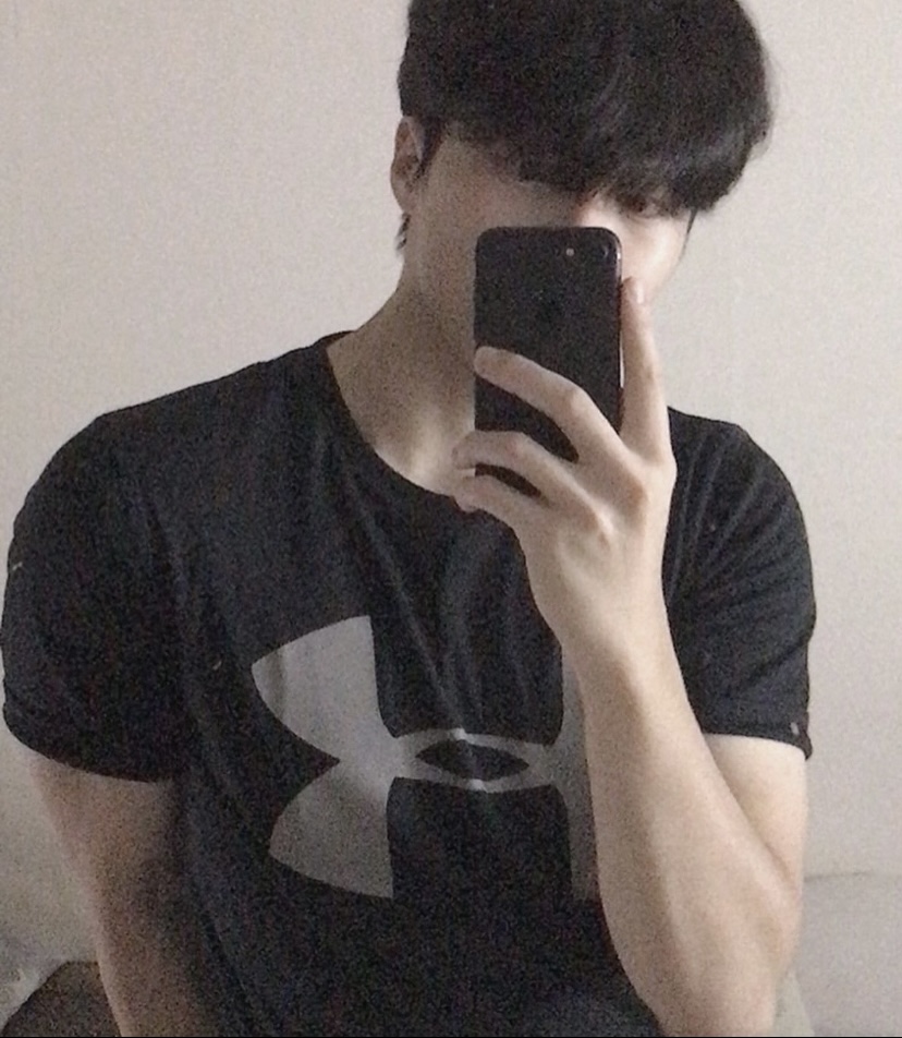 [잡담] 이 분 누군지 아는 사람…..? | 인스티즈