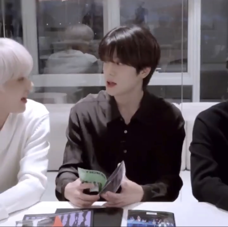 [잡담] 이런 느낌의 재현이를 너무 사랑함 | 인스티즈