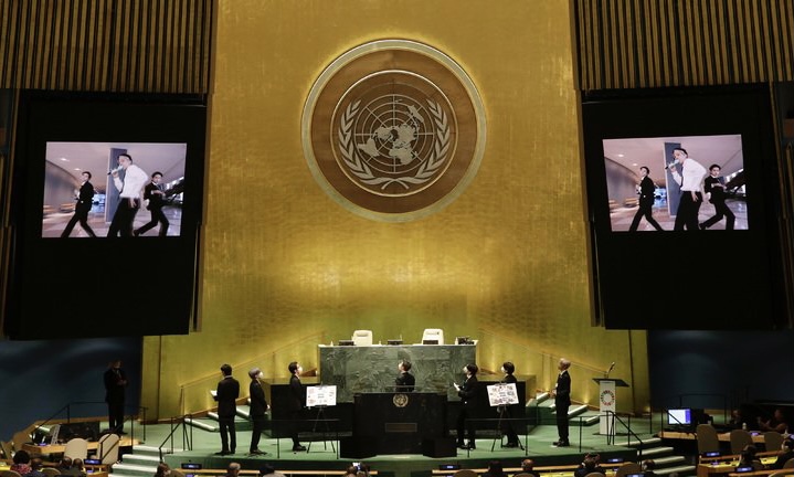 [잡담] 현장에서 본인들 영상 보는 방탄… | 인스티즈