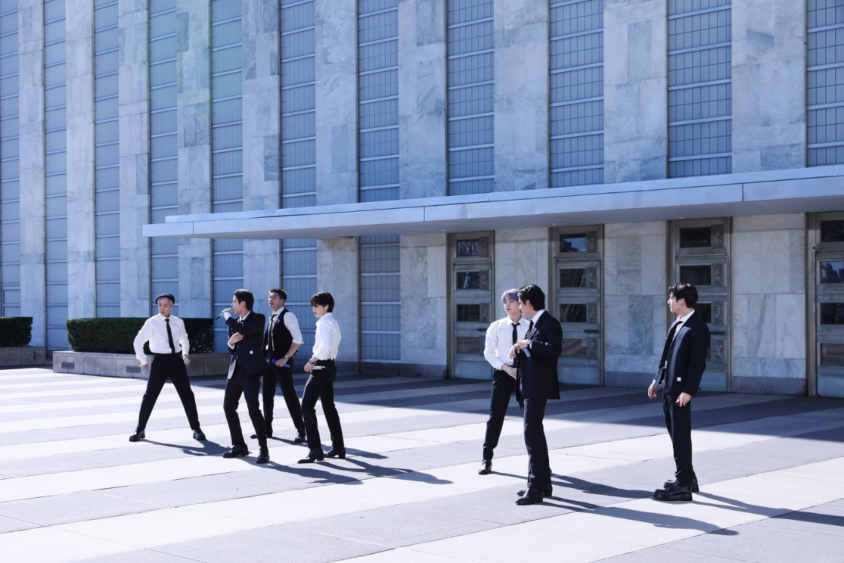 [잡담] 방탄 무대 중간?부분 사진도 떴다 | 인스티즈