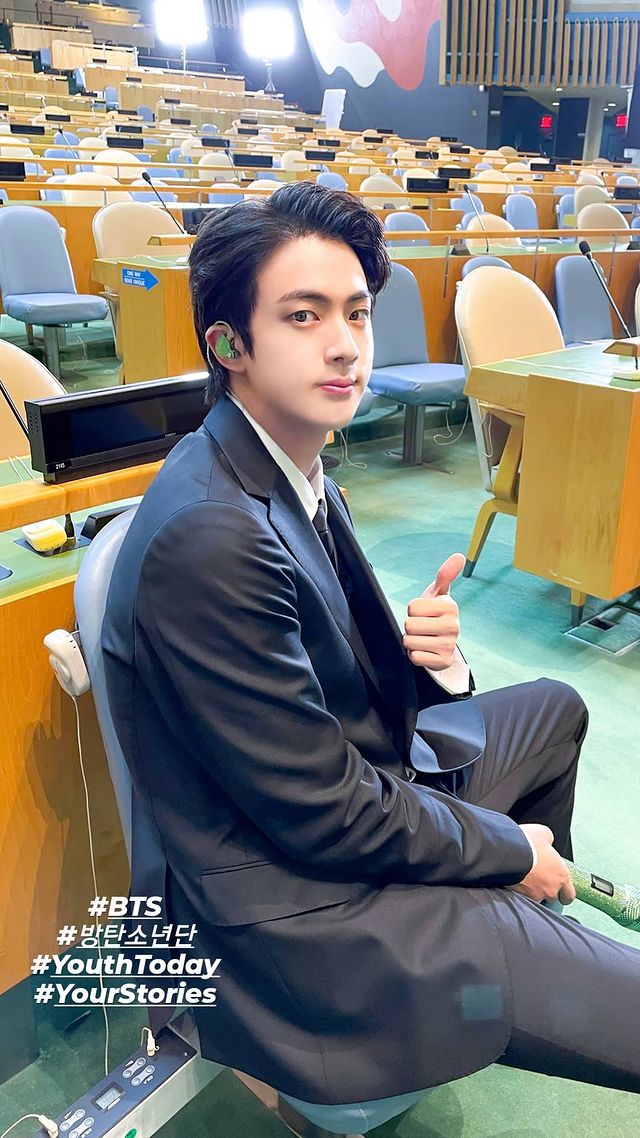 [잡담] 헉헉 방탄 떡밥먹기 약간 벅차다 헉헉 | 인스티즈