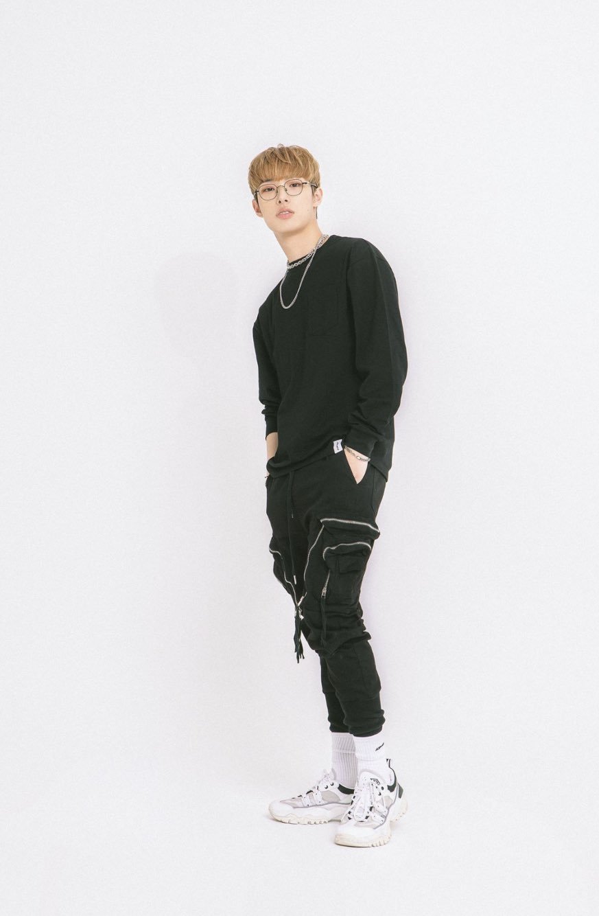 [잡담] 에이티즈 이거 ㄹㅇ 무신사 같다 | 인스티즈