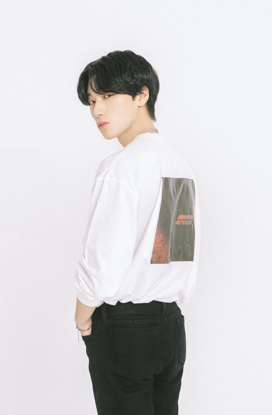 [잡담] 에이티즈 이거 ㄹㅇ 무신사 같다 | 인스티즈