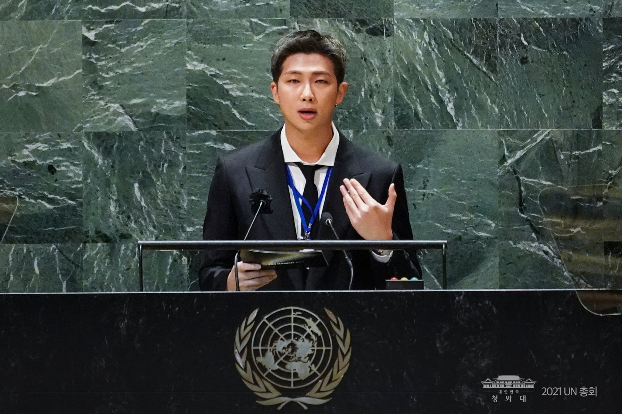 [잡담] 방탄 오늘 사진뜨는 것들 청와대홈마 유엔홈마 실화냨ㅋㅋㅋㅋㅋㅋ | 인스티즈