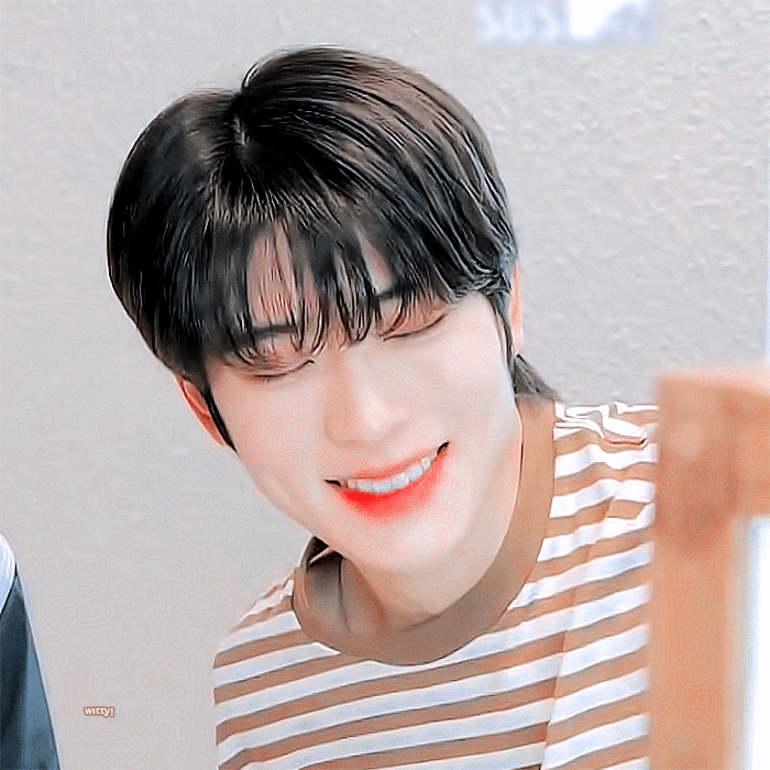 [잡담] 살면서 유일하게 진실된 미소 지을 때는 덕질할 때 뿐인듯 | 인스티즈