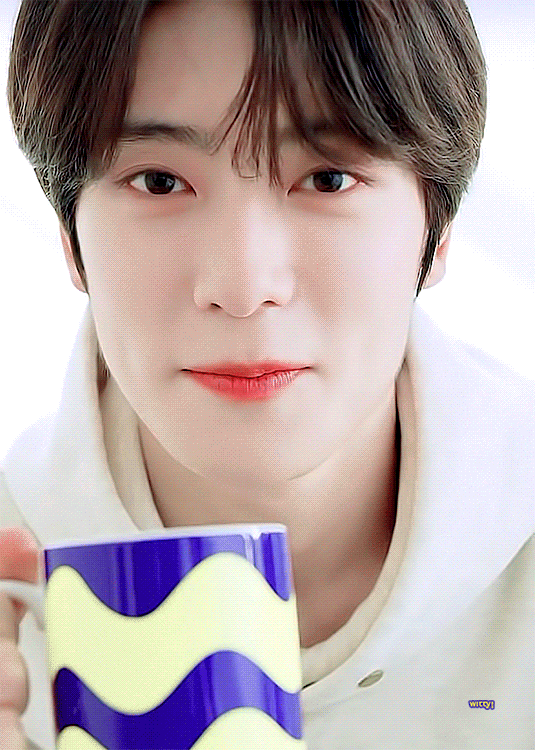 [잡담] 살면서 유일하게 진실된 미소 지을 때는 덕질할 때 뿐인듯 | 인스티즈