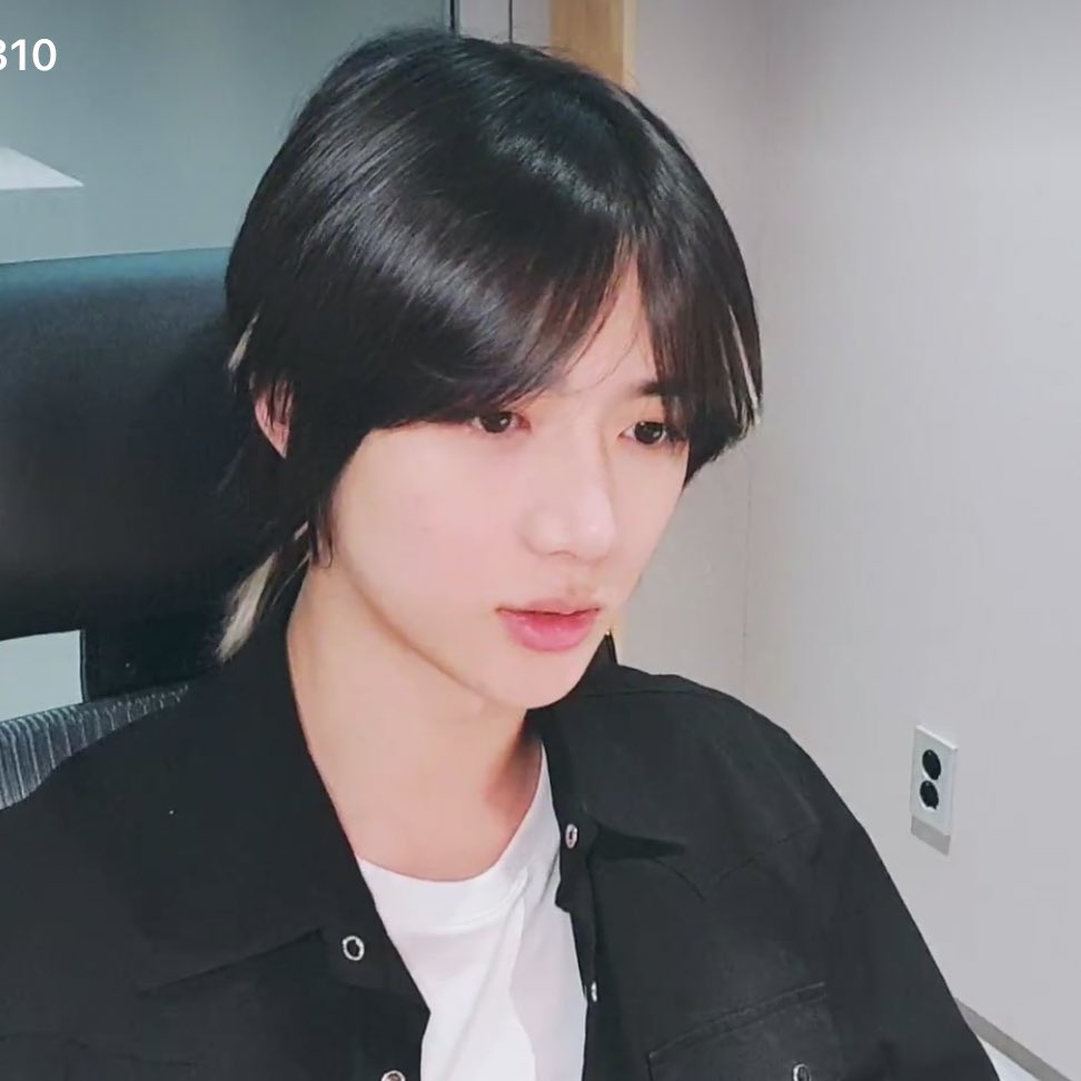 [OnAir] 투바투 범규 머리 묶은거 ㄹㅇㄹㅇㄹㅇ 찐텐으로 예쁘다 | 인스티즈