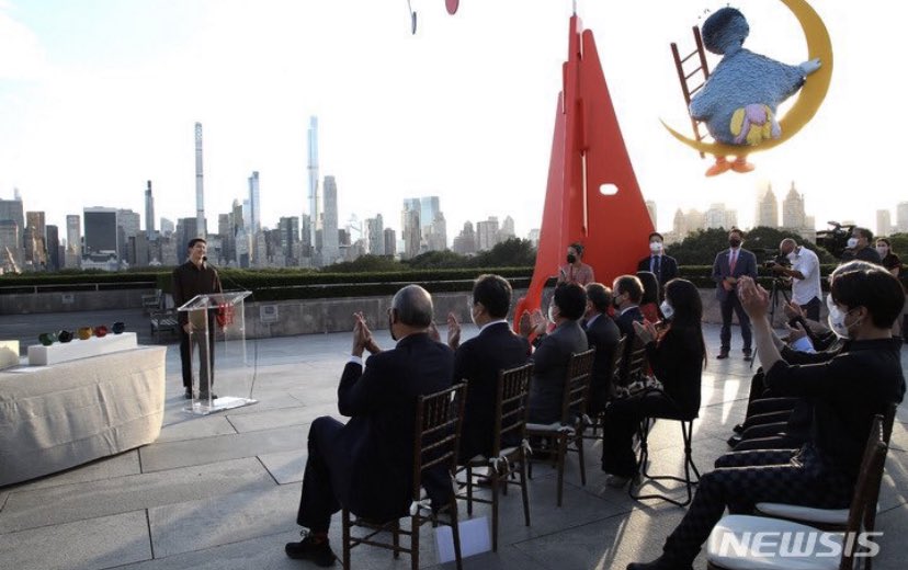 [잡담] 방탄은 이제 슈퍼스타라는 말도 좀 안 어울려 | 인스티즈