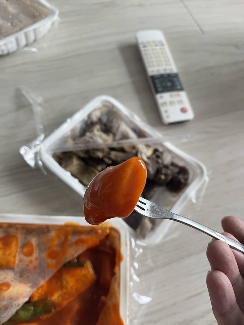 익들아 나 나 떡볶이 먹어 | 인스티즈