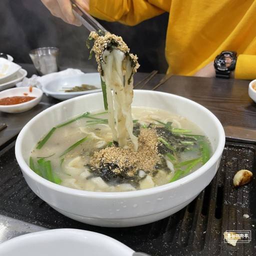너무 충격적이야 막창집가면 칼국수 공짜 당연한거아니야?? | 인스티즈