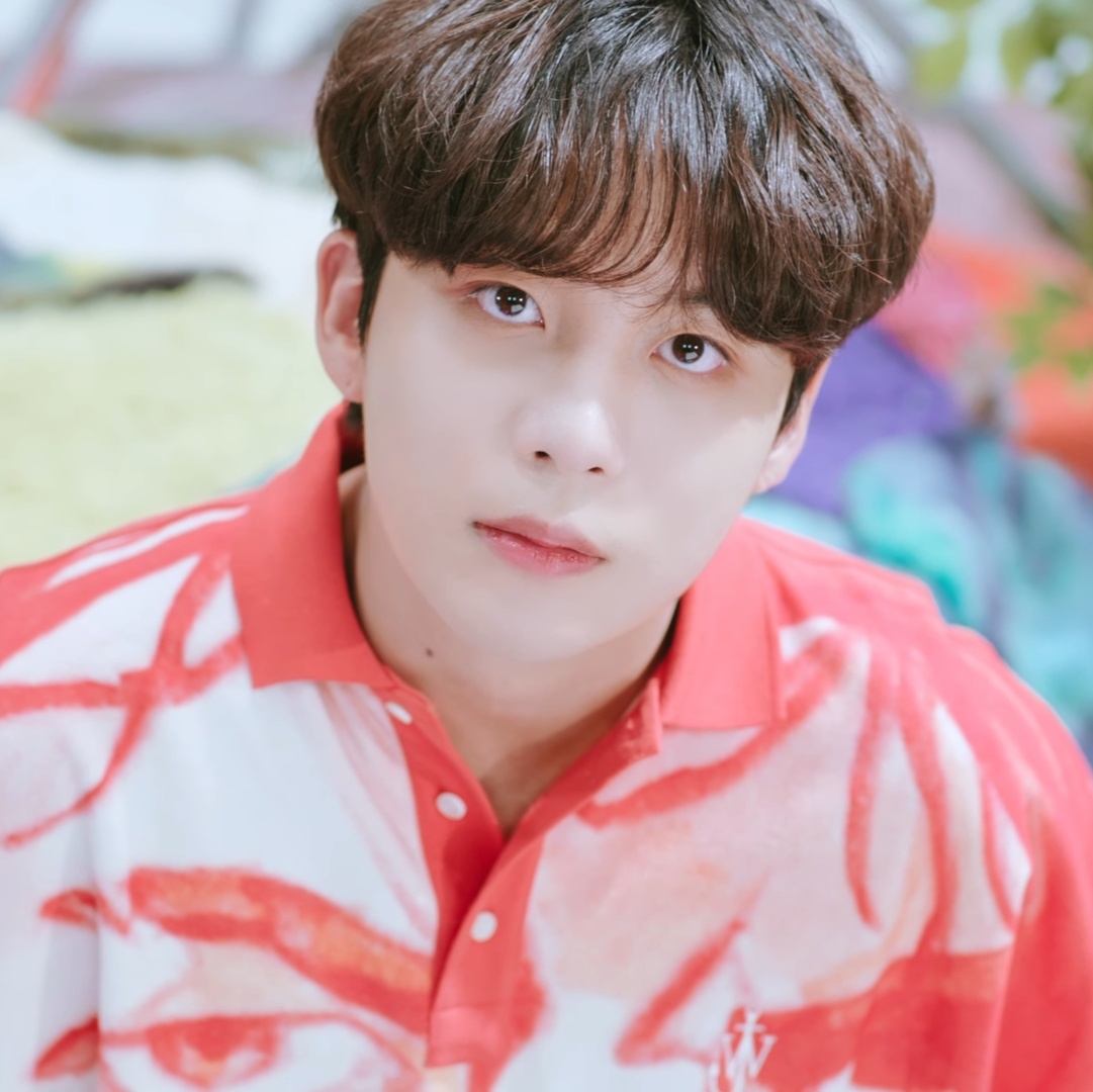 [잡담] 에이티즈 스페셜 티저 뜬 거 너무 예뻐ㅠㅠㅠ🧡🖤 | 인스티즈