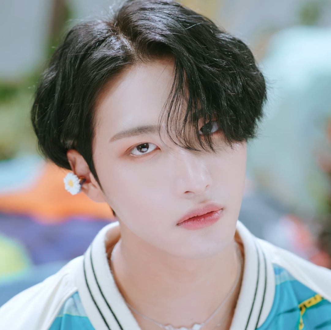 [잡담] 에이티즈 스페셜 티저 뜬 거 너무 예뻐ㅠㅠㅠ🧡🖤 | 인스티즈