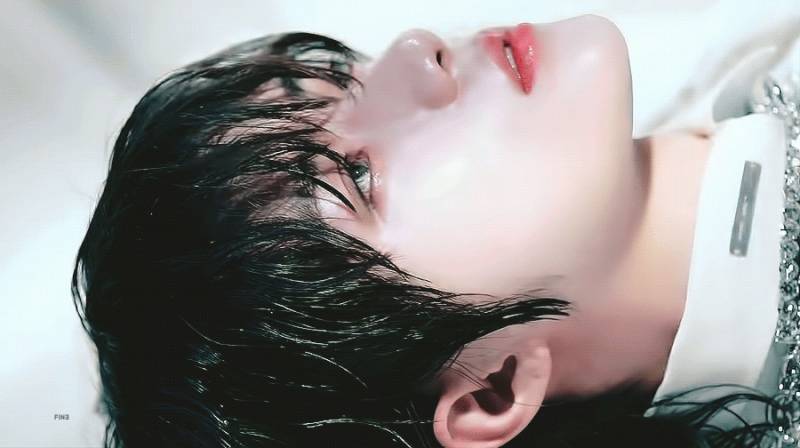 [잡담] 소속사가 우리 애를 자꾸 눕히는데요 | 인스티즈