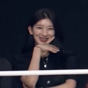 [잡담] 난 케데가 채연이 배틀할 때 이렇게 쳐다봤다는게 아직도 웃겨.... | 인스티즈