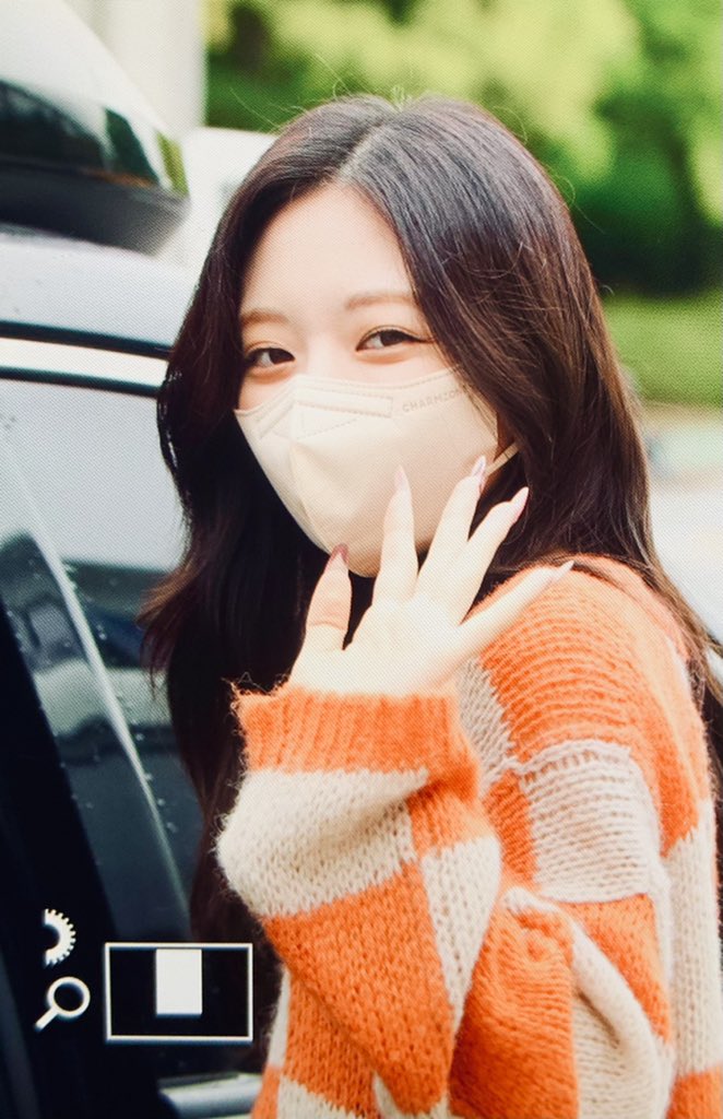 [잡담] 우리 유나 퇴근 프리뷰인데 너무 예뻐어어어ㅓ | 인스티즈