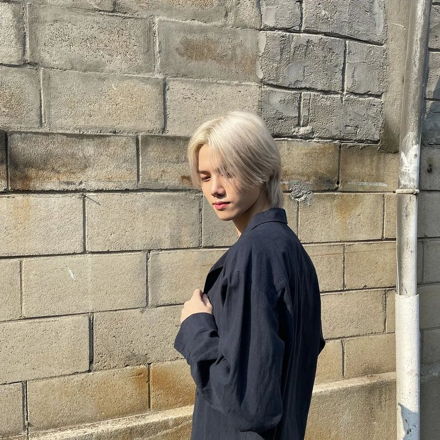 [잡담] 얘 왤케 사모님같이 조신하게 사진 찍었디야 | 인스티즈