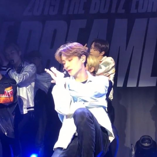 [잡담] 이재현 얼굴이나 보고가렴 | 인스티즈