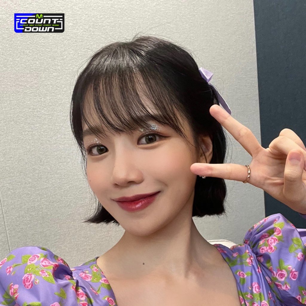 [잡담] 어떡하냐 우리 아기 강아지 조유리 데뷔까지 1시간 24분남음 | 인스티즈