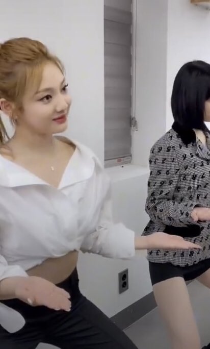 [잡담] ㅋㅋㅋ에스파 틱톡에서 닝닝이 웃고있엌ㅋㅋㅋㅋ | 인스티즈