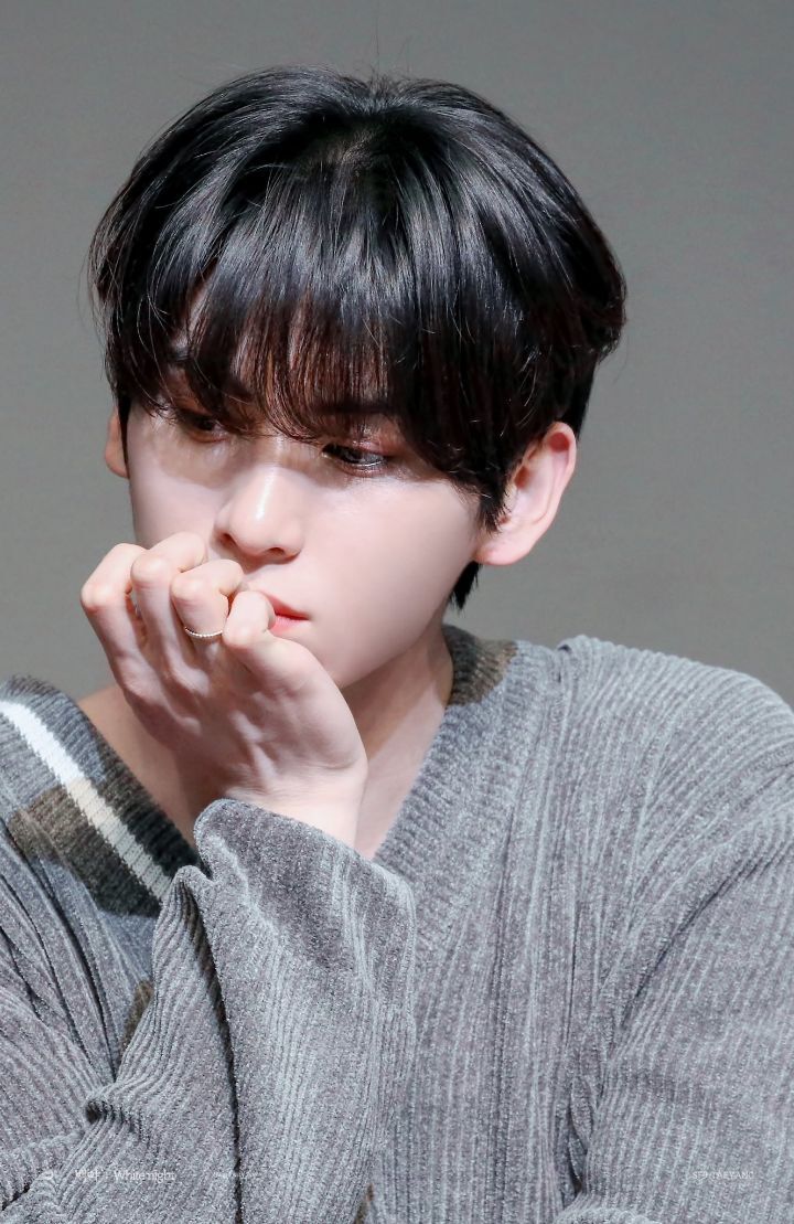 [잡담] 아이홀 깊은거 좋아하는 익들 있어? | 인스티즈