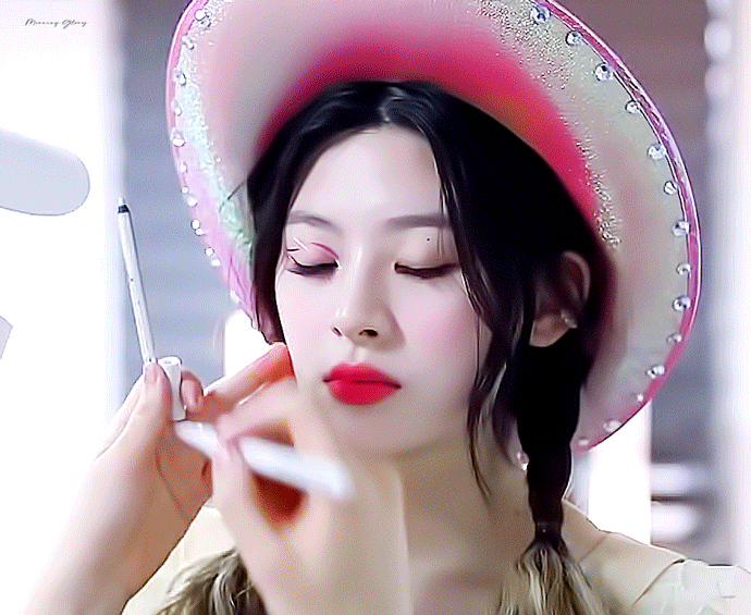 [잡담] 스테이씨 멤버 중 이름이 "은"으로 끝나는 멤버 | 인스티즈