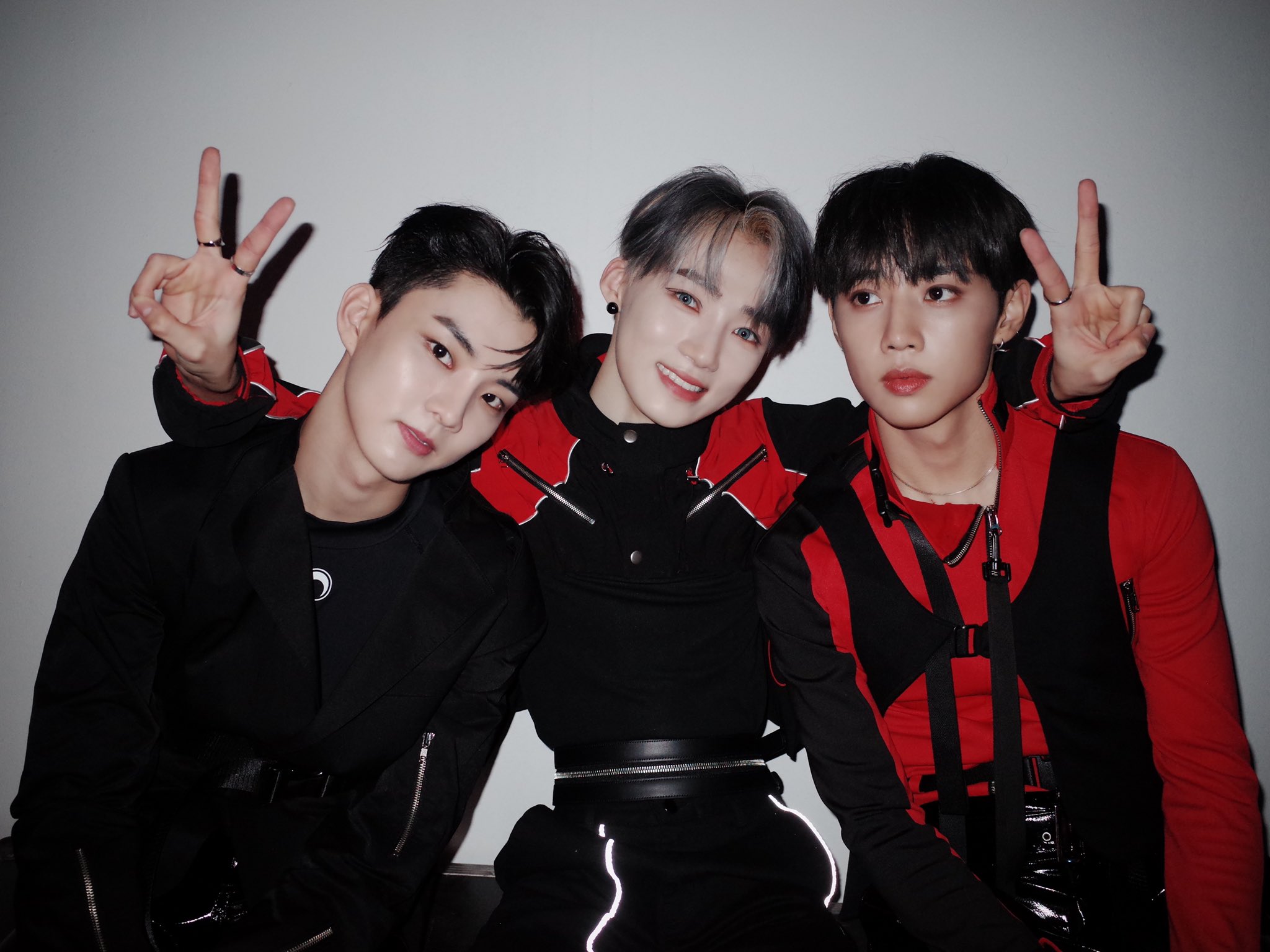 [잡담] 더보이즈 선우가 귀여운 큐뉴형을 놀아주는 법 | 인스티즈