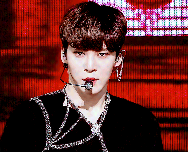 [잡담] 평소엔 둥그르한데 무대에서만 날카로워지는 거 신기해 | 인스티즈