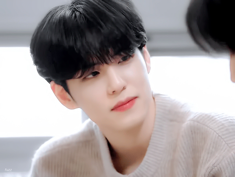 [잡담] 이시간에 왜.김원필 얘기 하는데 | 인스티즈