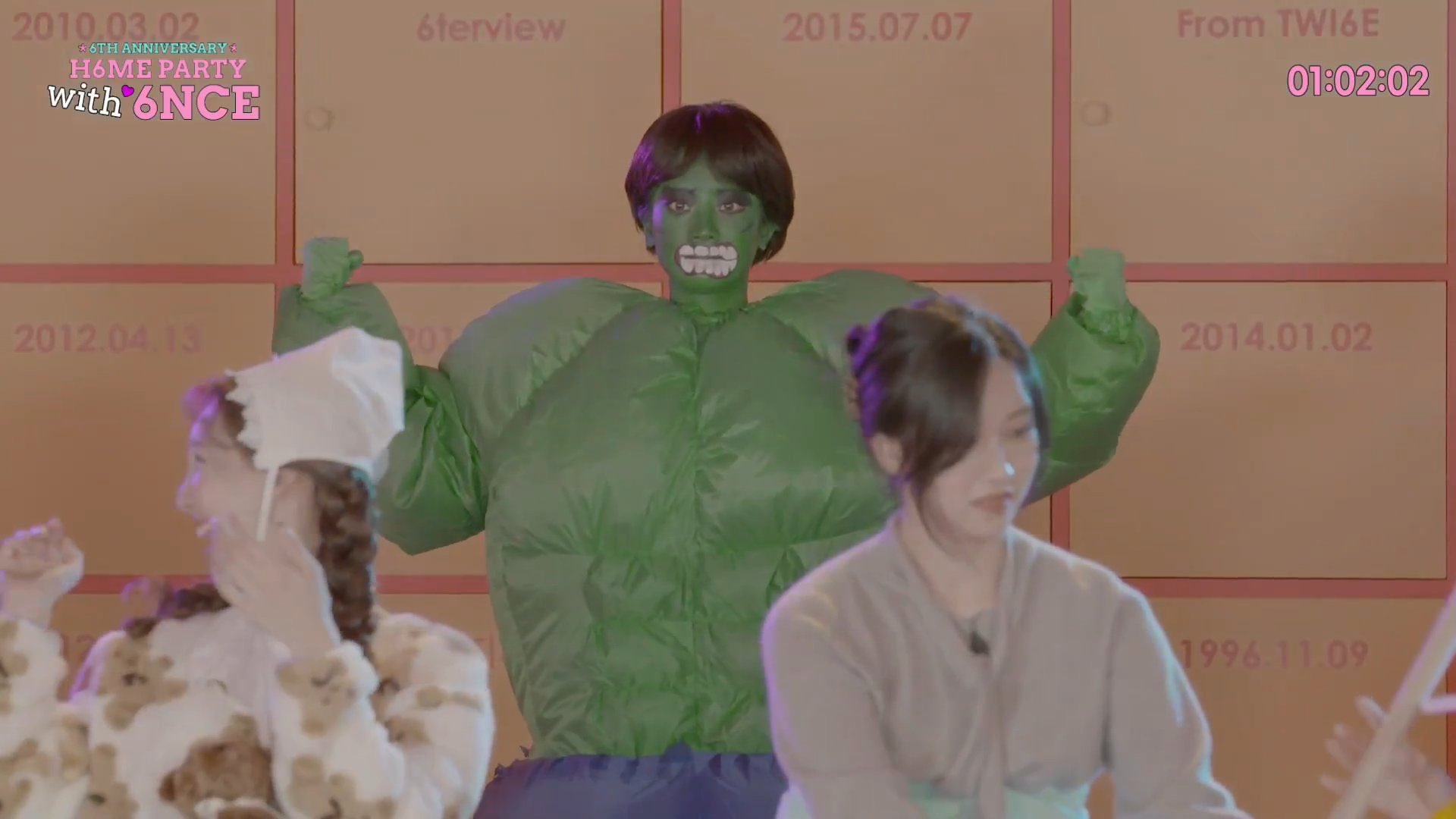 [OnAir] 트와이스 브이앱 틀자마자 이장면 나옴 | 인스티즈