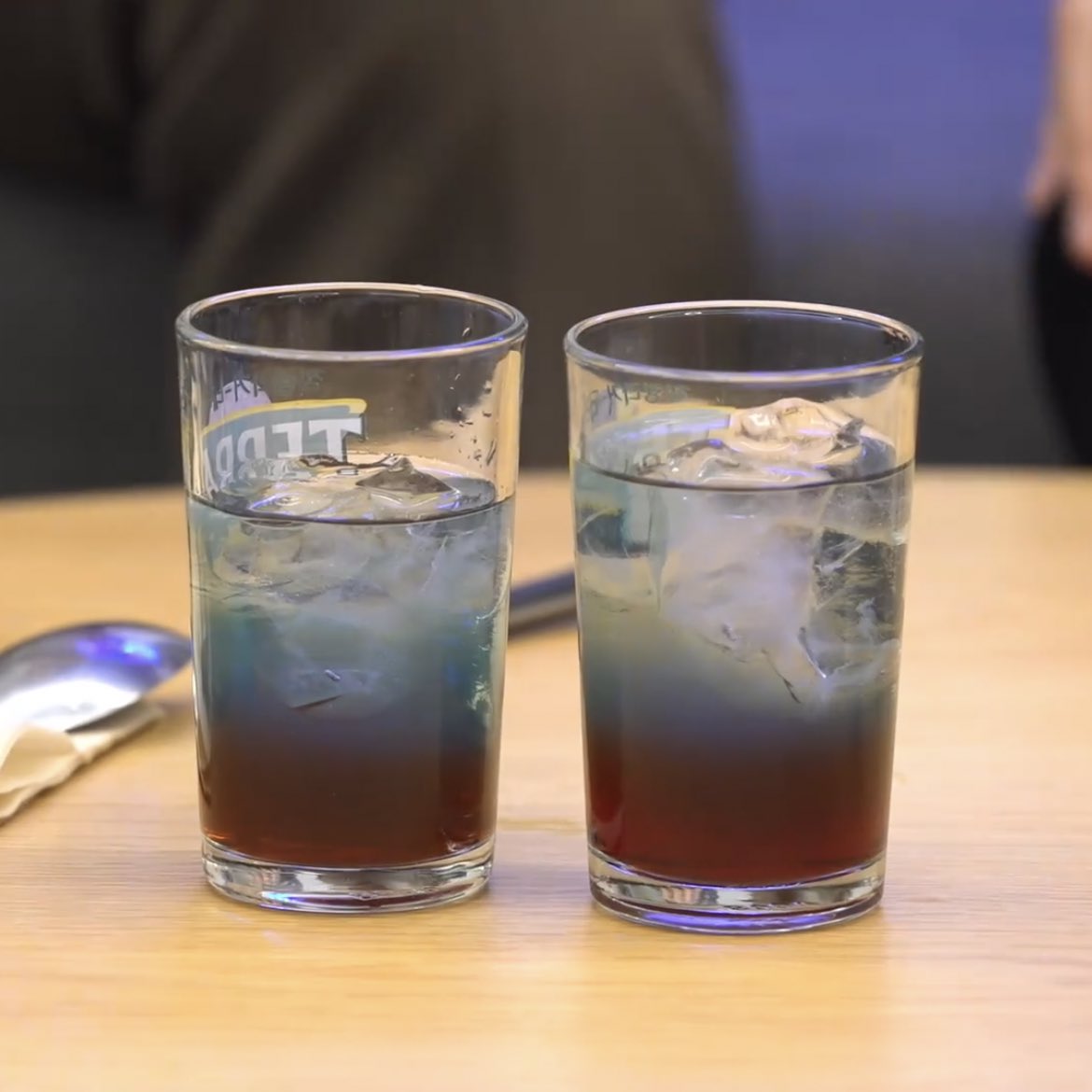 [잡담] 뉴이스트 아론 생방에서 만든 태극주 | 인스티즈