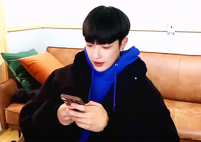 [잡담] 에이티즈 홍중 흑발 하고 진짜 애기 됐음.... | 인스티즈