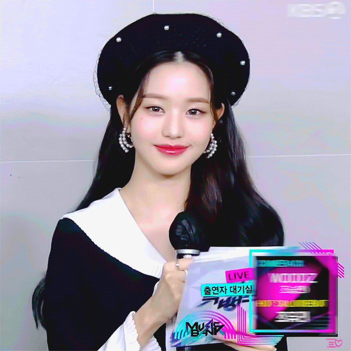 [잡담] 장원영 베레모랑 머리띠 둘 중 하나 골라본다면 | 인스티즈