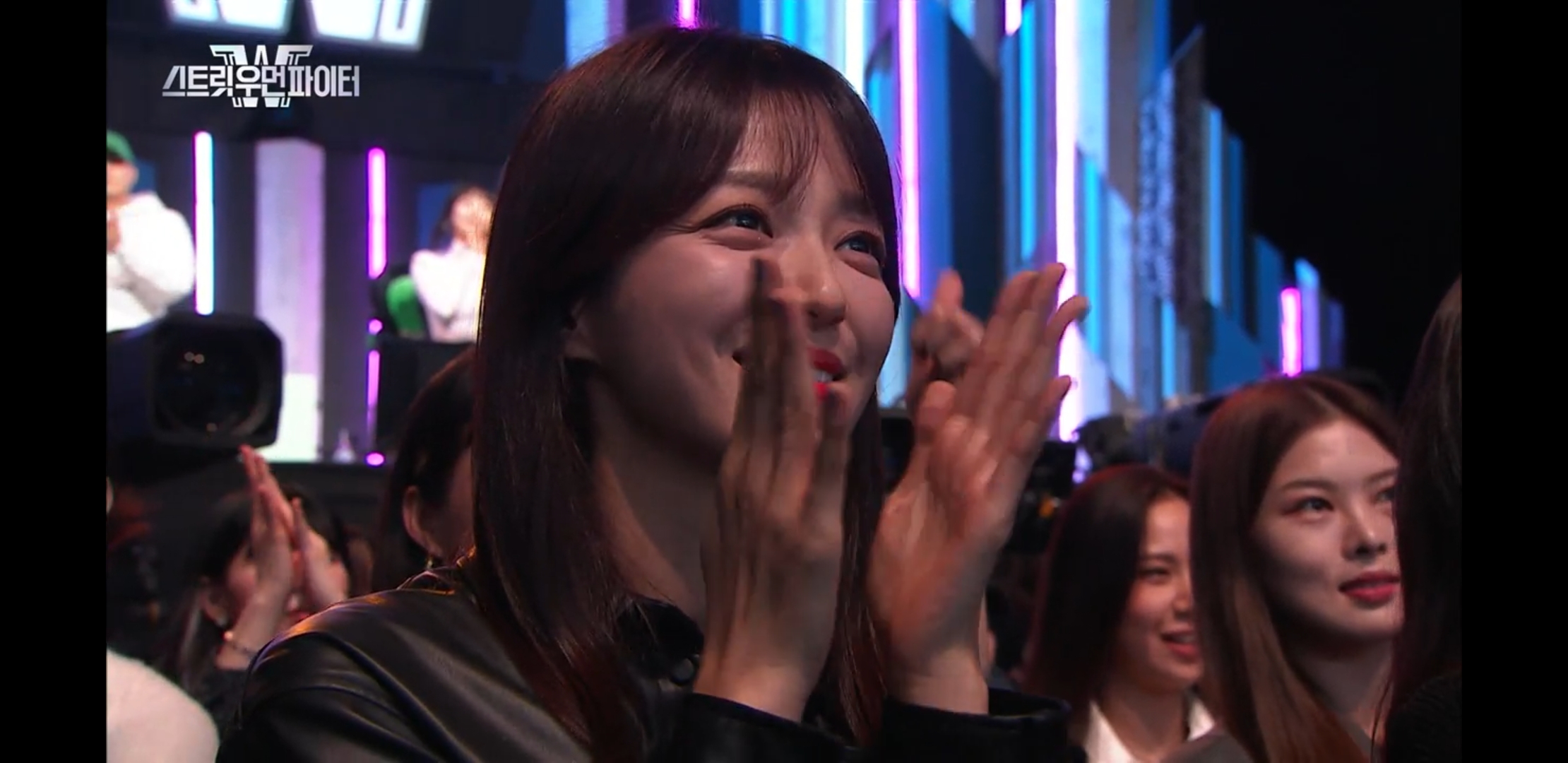 [잡담] 스우파 보는중인데 이사람 누구더라..? | 인스티즈