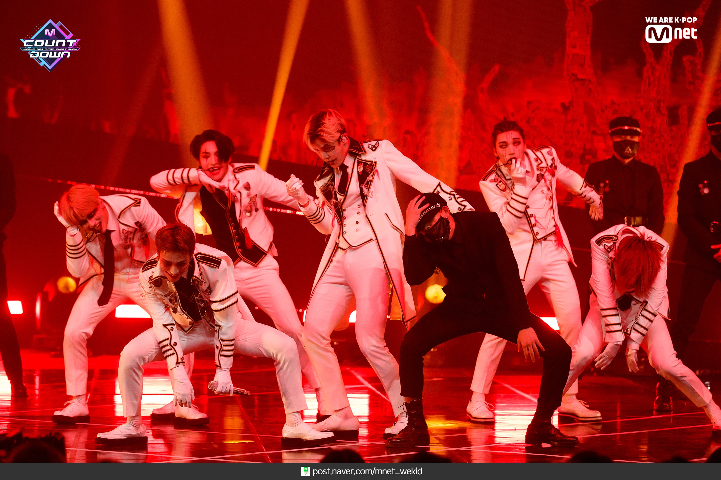 [잡담] 성큼성큼 다가오는 중인 할로윈 에이티즈 | 인스티즈