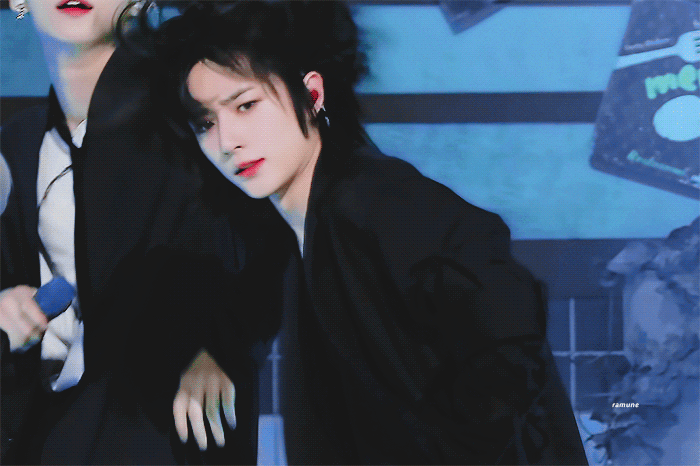 [잡담] 아니 투바투 범규 장발 올타임레전드인거 이제 나만 안거야? 아니 얼굴 뭔데 진짜? | 인스티즈