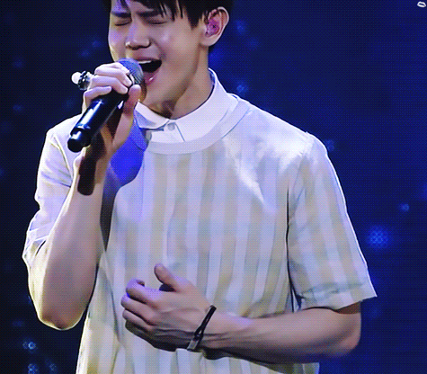 [잡담] 노래부르면서 단추 하나 푸는거...(ㅈㅇ 양요섭 | 인스티즈