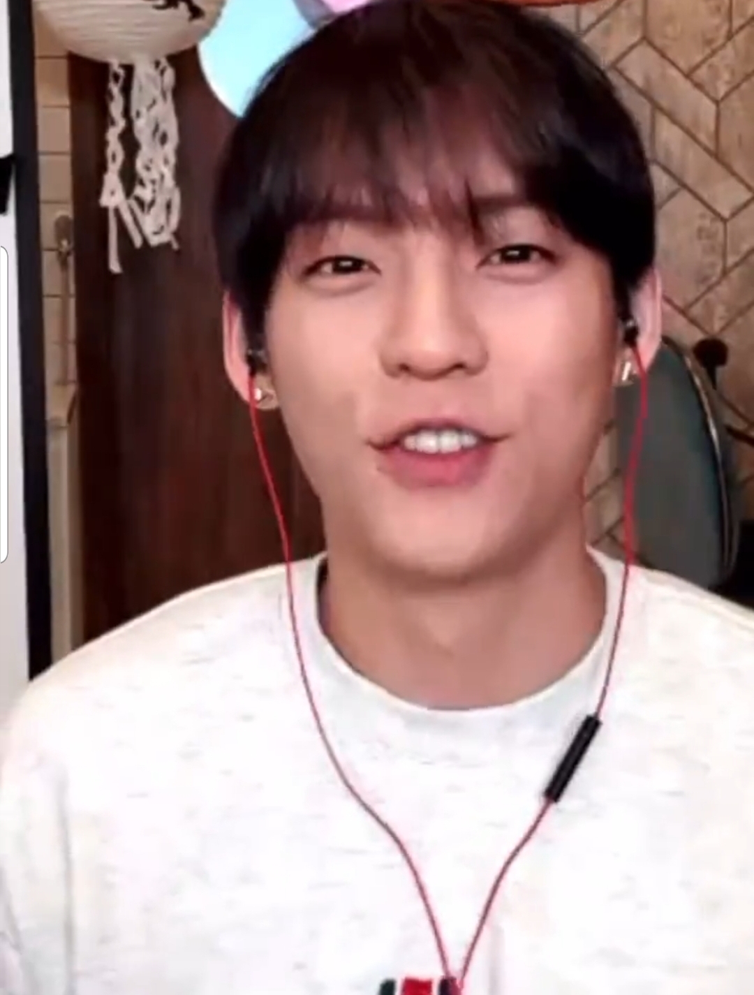 [잡담] 이민혁 얼굴 진짜 개ㄹㅈㄷ 와기같음 | 인스티즈