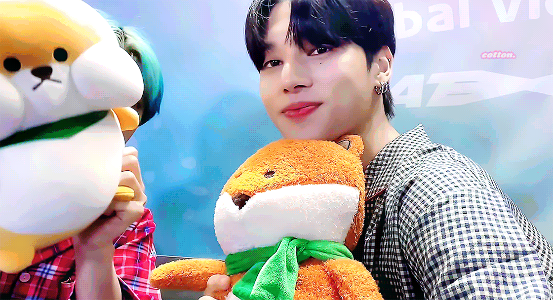 [잡담] 11월이니까 에이티즈 토파즈🧡🖤 | 인스티즈
