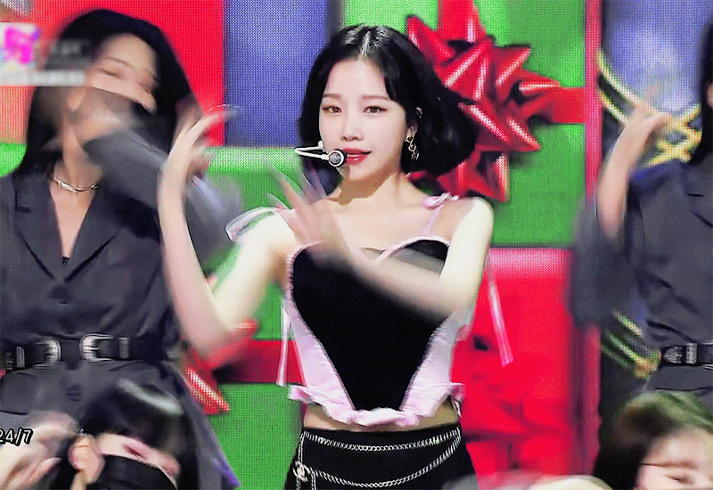 [잡담] 조유리 진짜 오밀조밀이라는 단어의 인간화같음 | 인스티즈