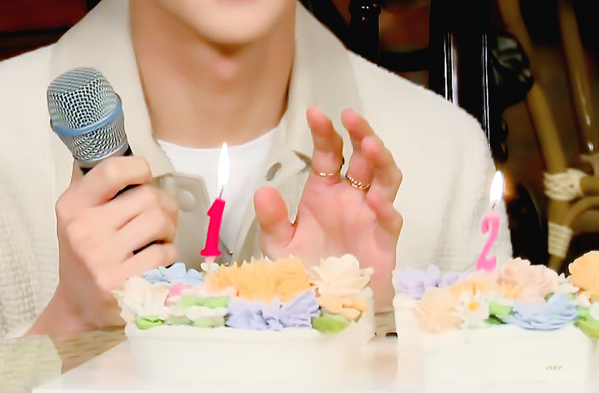 [잡담] 이런말해도돼? 12주년케잌보여줄때 (ㅈㅇ양요섭 | 인스티즈