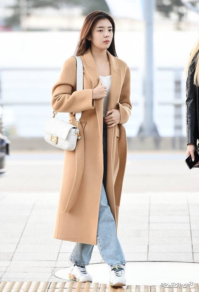 20대 익인이 명품백 좀 골라줘 !! 👜🤍👜🤍 | 인스티즈