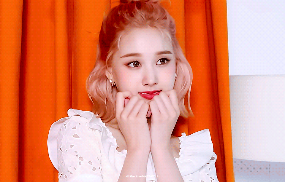 [잡담] 스테이씨 재이 얼굴 보고 감탄하는 게 내 하루 마지막 일과야 | 인스티즈