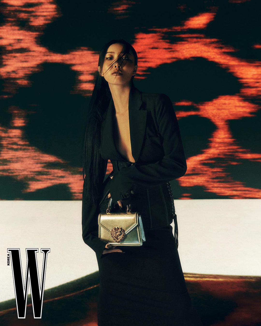 [정보/소식] W korea 더블유코리아 12월 커버 송강, 화사, 크리스탈 | 인스티즈