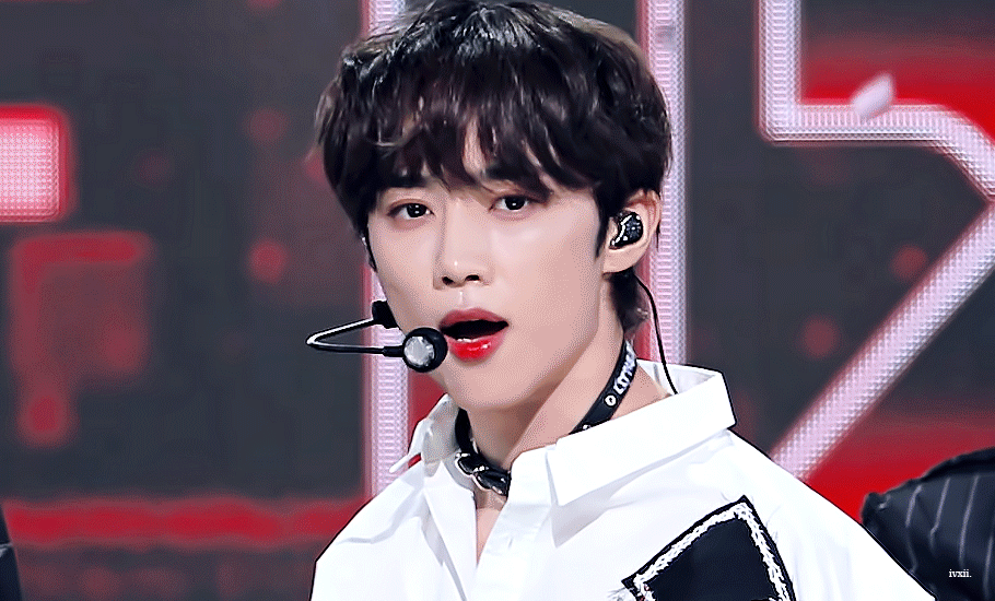 [잡담] 내 이상형이 이목구비 자기주장 강한사람이거든? 근데 | 인스티즈