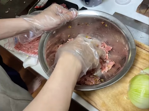 [잡담] 베리베리 강민이 수능도시락 함박스테이크 직접 빚어서 해줌ㅋㅋㅋ | 인스티즈