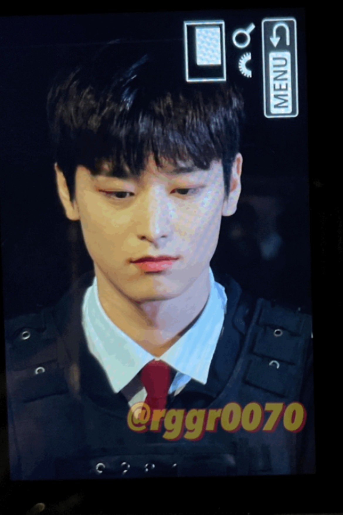 [잡담] 짜증나.. 대면팬싸 배아파… 감히 나 없는 곳에서 예쁘다니 | 인스티즈