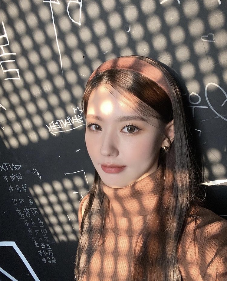 [잡담] 오늘 자 엠카운트 미연이 미쳤음 너무 예뻐서 헛웃음 나옴 진짜 | 인스티즈