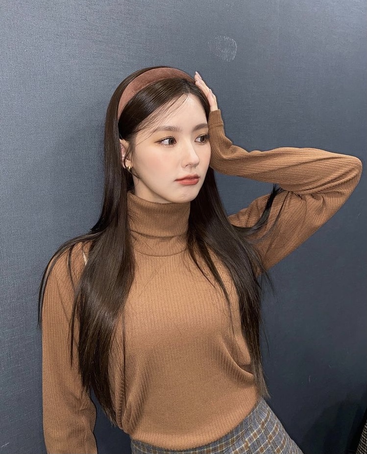 [잡담] 오늘 자 엠카운트 미연이 미쳤음 너무 예뻐서 헛웃음 나옴 진짜 | 인스티즈