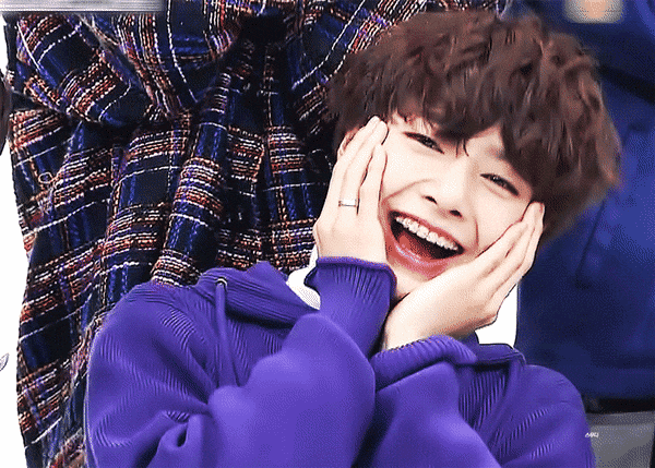 [잡담] 웃을 때 행복해지는 아기빵 | 인스티즈