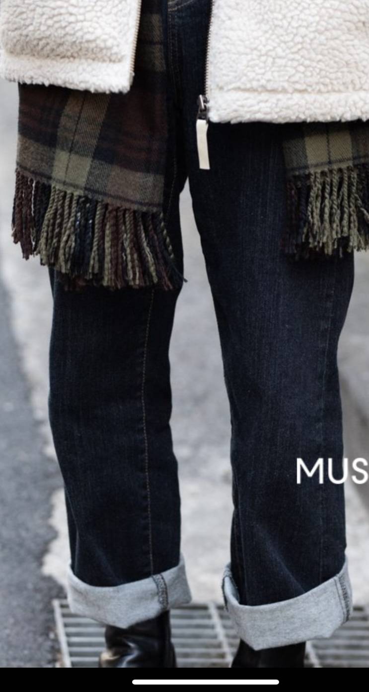 이 바지랑 비슷한거 찾아줄 사람 !!! | 인스티즈